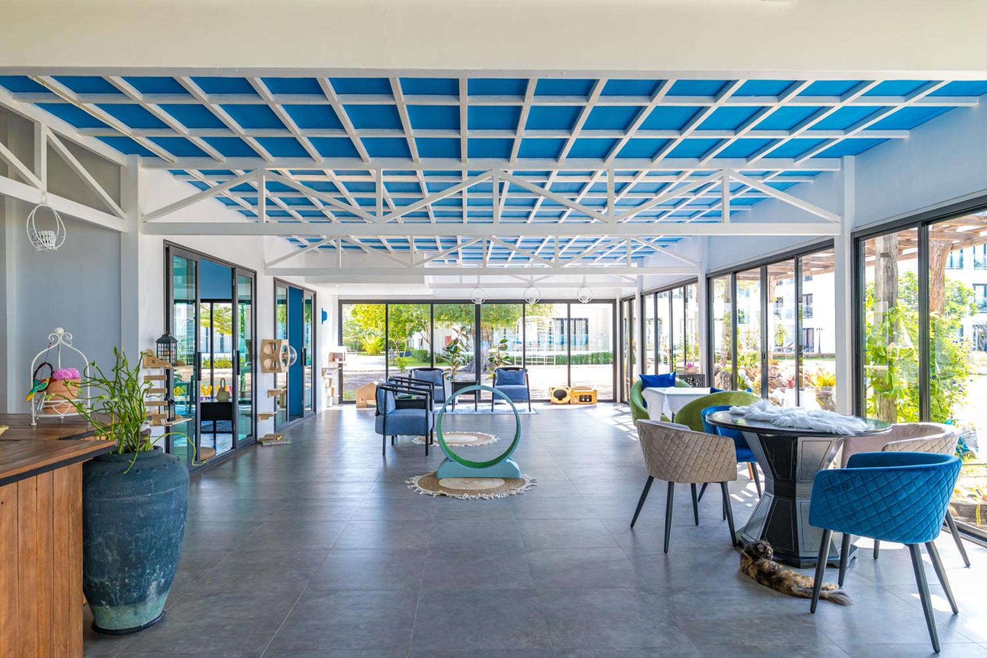 Hotel Reception Point -bj&radisson Seaview Phuket