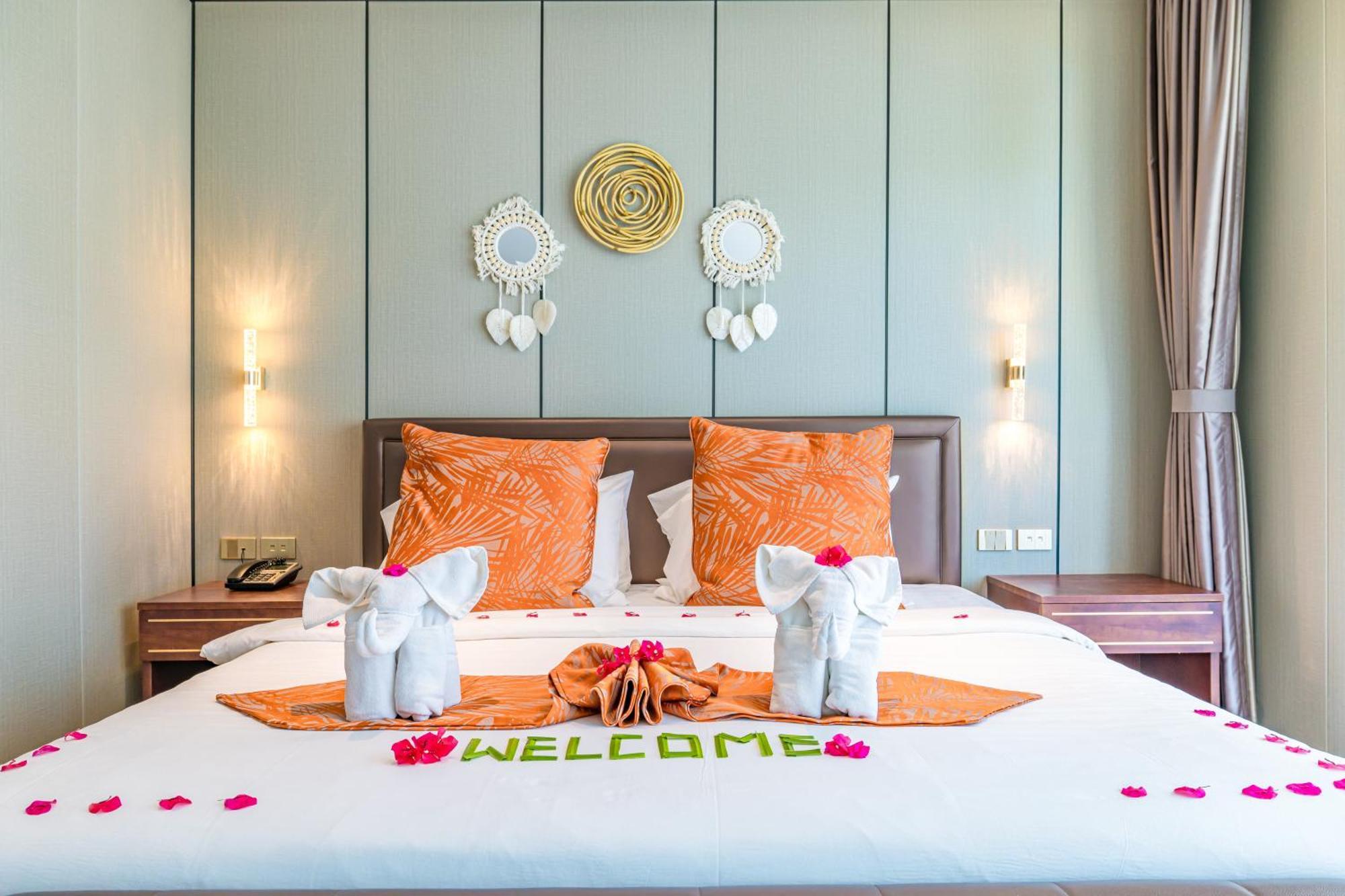 Reception Point -bj&radisson Seaview Hotel