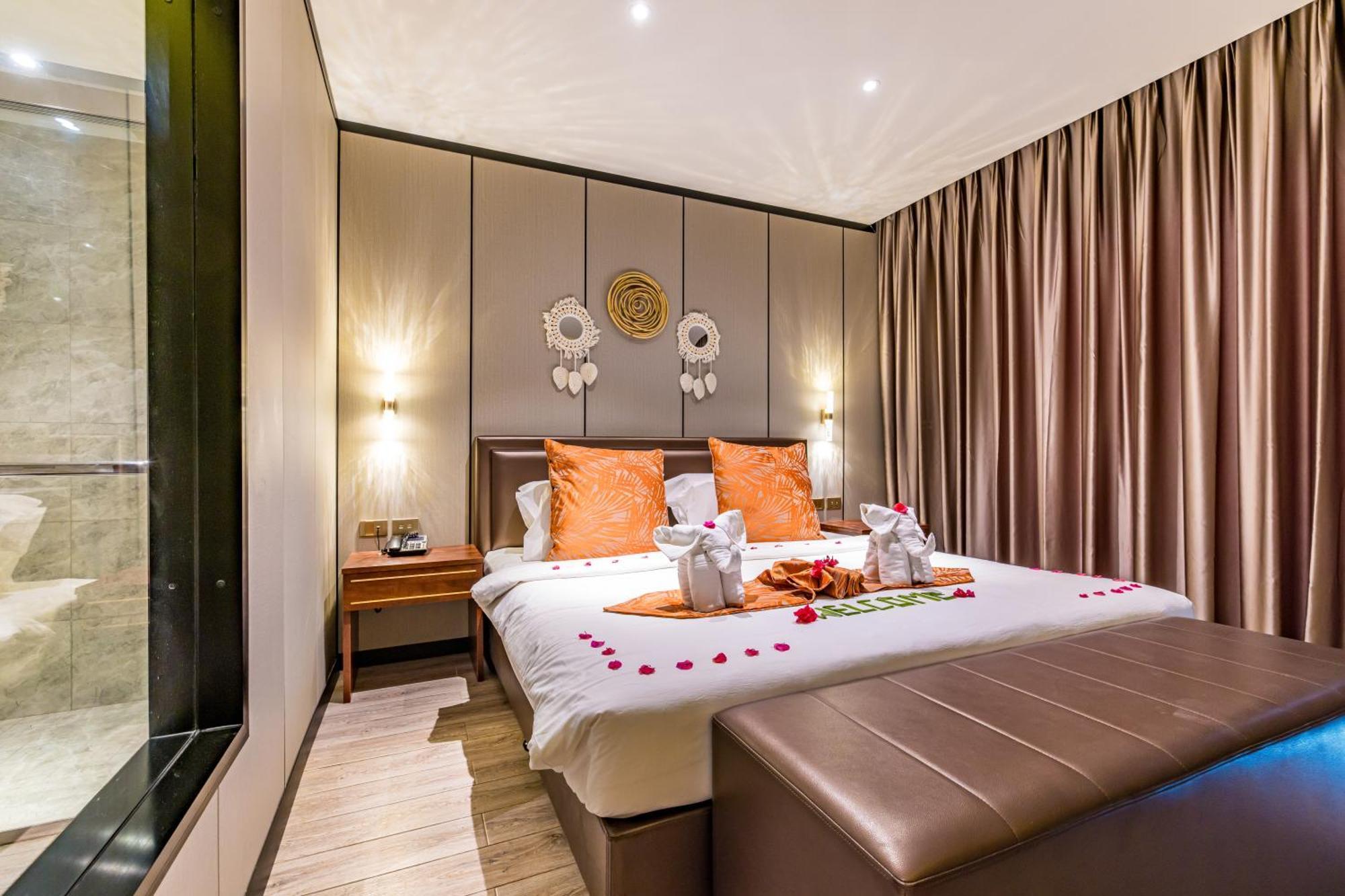 Reception Point -bj&radisson Seaview 5* Phuket