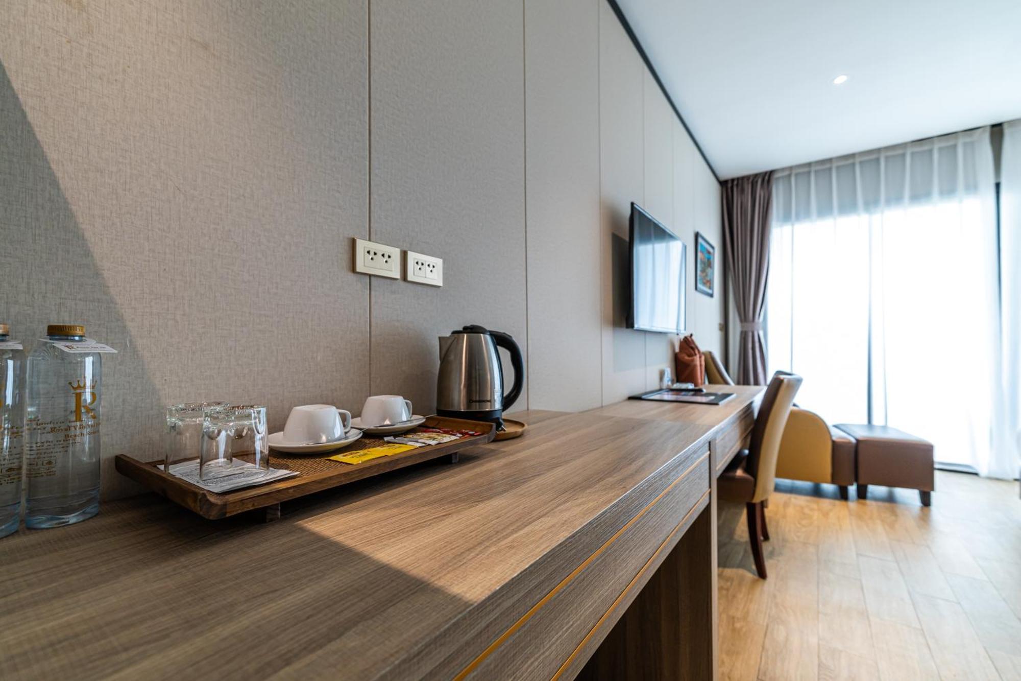 Reception Point -bj&radisson Seaview Hotel